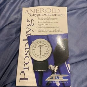 Aneroid sphygmomanometer